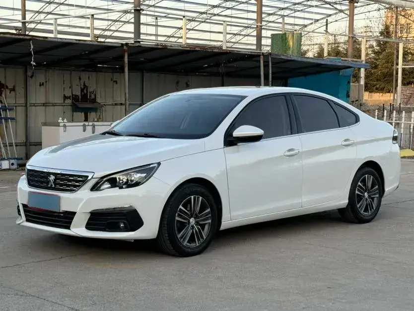 2018 Peugeot 308 1.6L 117HP L4 6AT