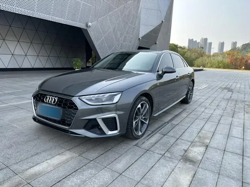 2020 Audi A4L 2.0T 190HP L4 7DCT