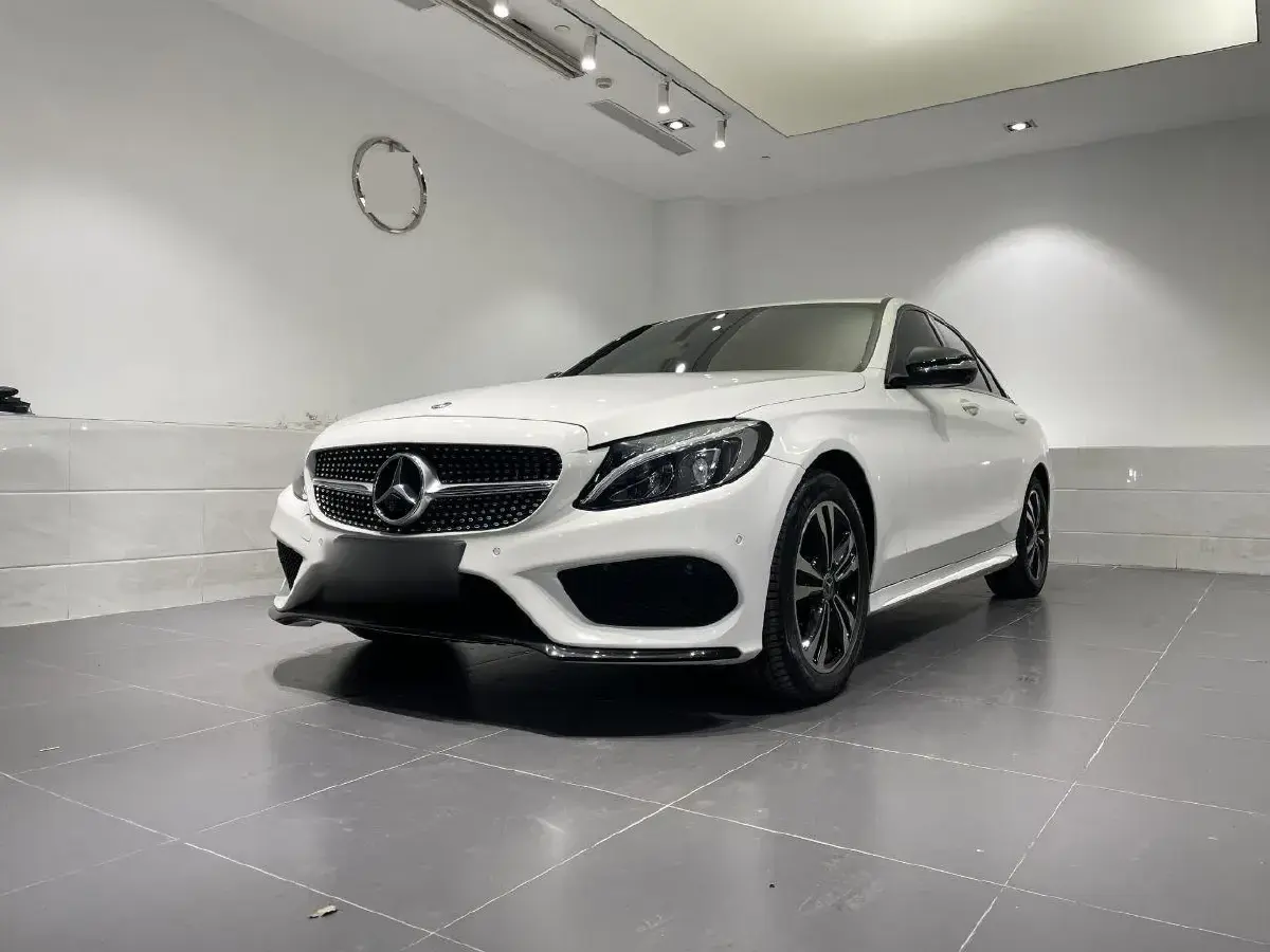 2017 Mercedes-Benz C Class 2.0T 184HP L4 9AT