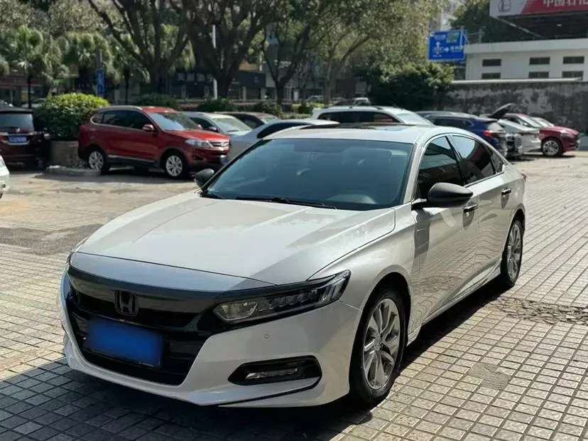 2021 Honda Accord 1.5T 194HP L4 CVT,autocango,china used car exporter,china ev exporter,chinese used car exporter,chinese used ev exporter