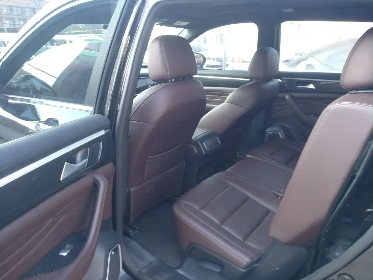 2020 DongFeng Fengon Fengon ix7 2.0T 231HP L4 6AT,autocango,china used car exporter,china ev exporter,chinese used car exporter,chinese used ev exporter