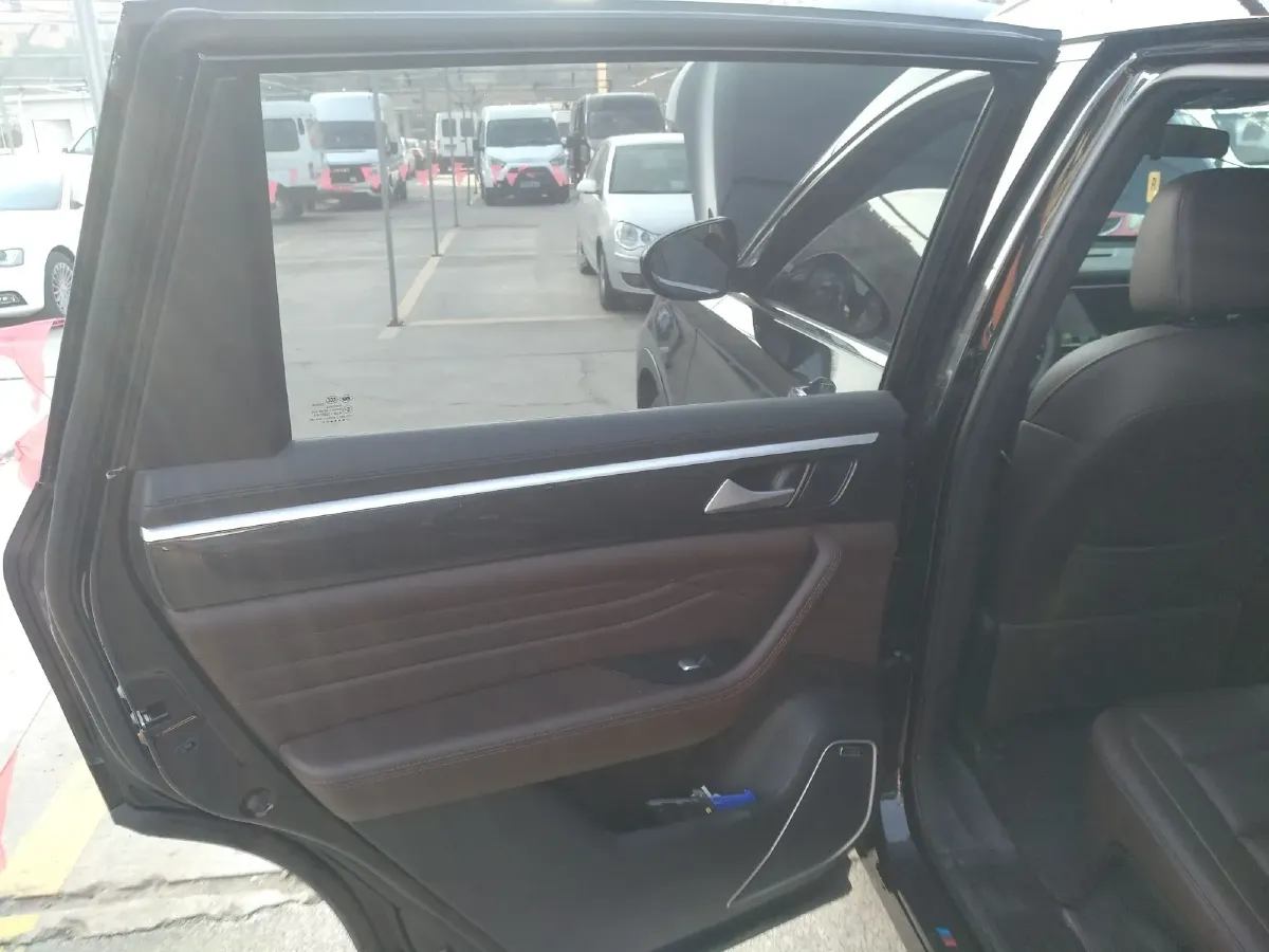 2020 DongFeng Fengon Fengon ix7 2.0T 231HP L4 6AT,autocango,china used car exporter,china ev exporter,chinese used car exporter,chinese used ev exporter