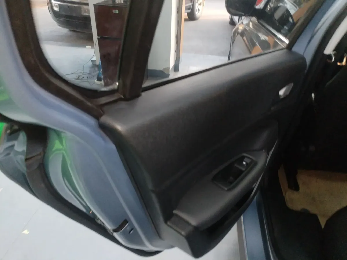 2015 Peugeot 308S 1.6T 167HP L4 6AT,autocango,china used car exporter,china ev exporter,chinese used car exporter,chinese used ev exporter