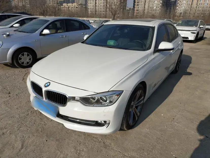 2014 BMW 3 Series 2.0T 184HP L4 8AT