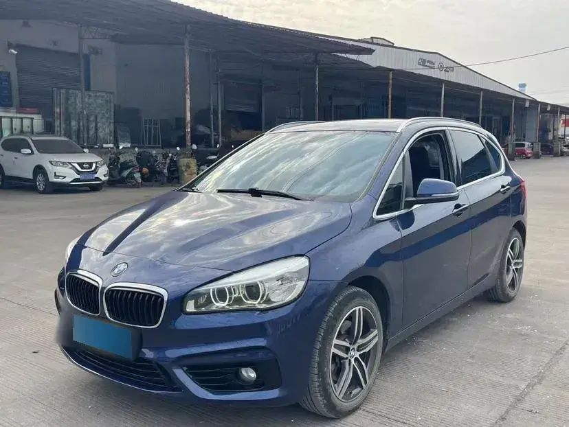 2016 BMW 2 Series Wagon 1.5T 136HP L3 6AT