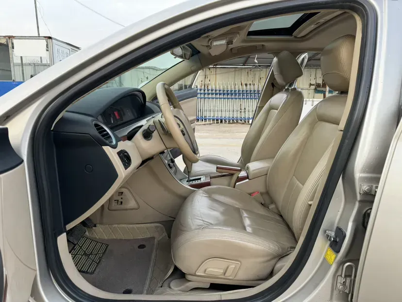 2012 Roewe 550 1.8L 133HP L4 5AT,autocango,china used car exporter,china ev exporter,chinese used car exporter,chinese used ev exporter