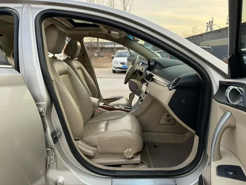 2012 Roewe 550 1.8L 133HP L4 5AT,autocango,china used car exporter,china ev exporter,chinese used car exporter,chinese used ev exporter