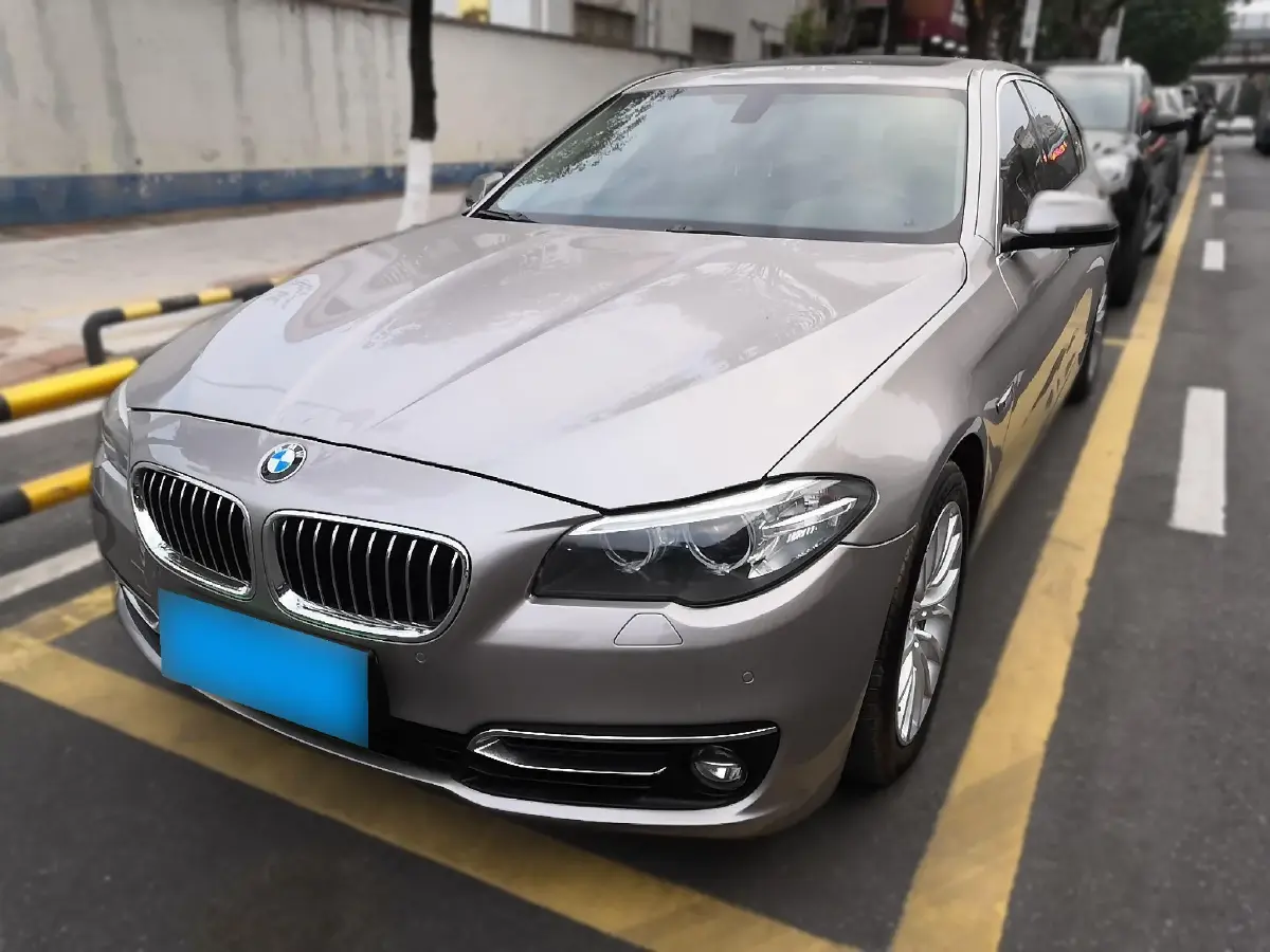 2014 BMW 5 Series 2.0T 218HP L4 8AT