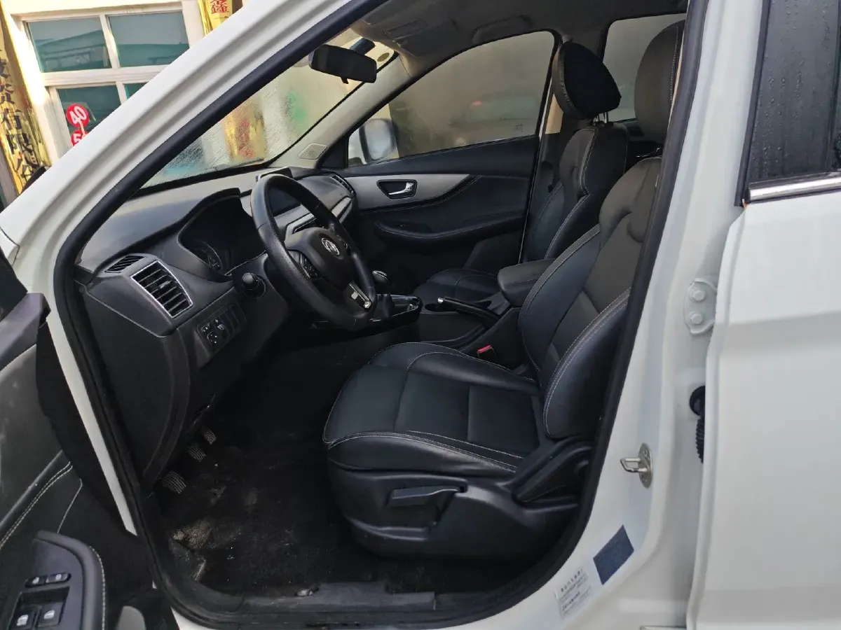 2019 DongFeng Fengon Fengon S560 1.8L 139HP L4 5MT,autocango,china used car exporter,china ev exporter,chinese used car exporter,chinese used ev exporter