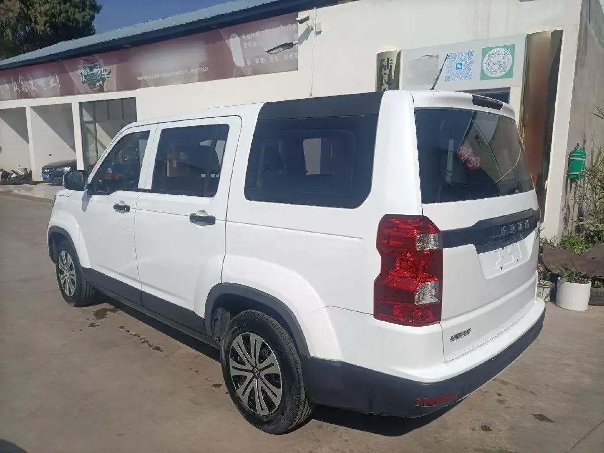 2019 ChangAn Oshan X70A 1.5L 107HP L4 5MT,autocango,china used car exporter,china ev exporter,chinese used car exporter,chinese used ev exporter
