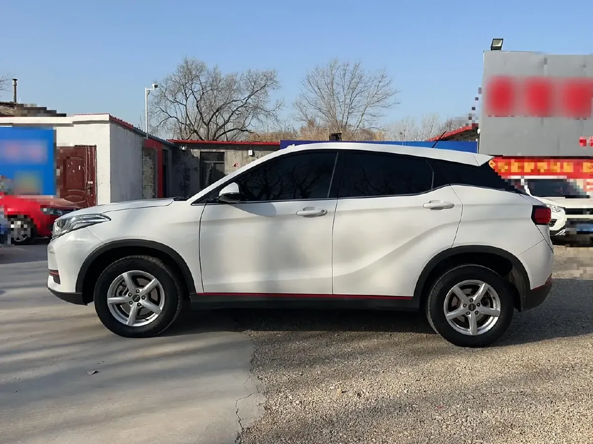 2022 DongFeng Fengon Fengon 500 1.5L 116HP L4 5MT,autocango,china used car exporter,china ev exporter,chinese used car exporter,chinese used ev exporter