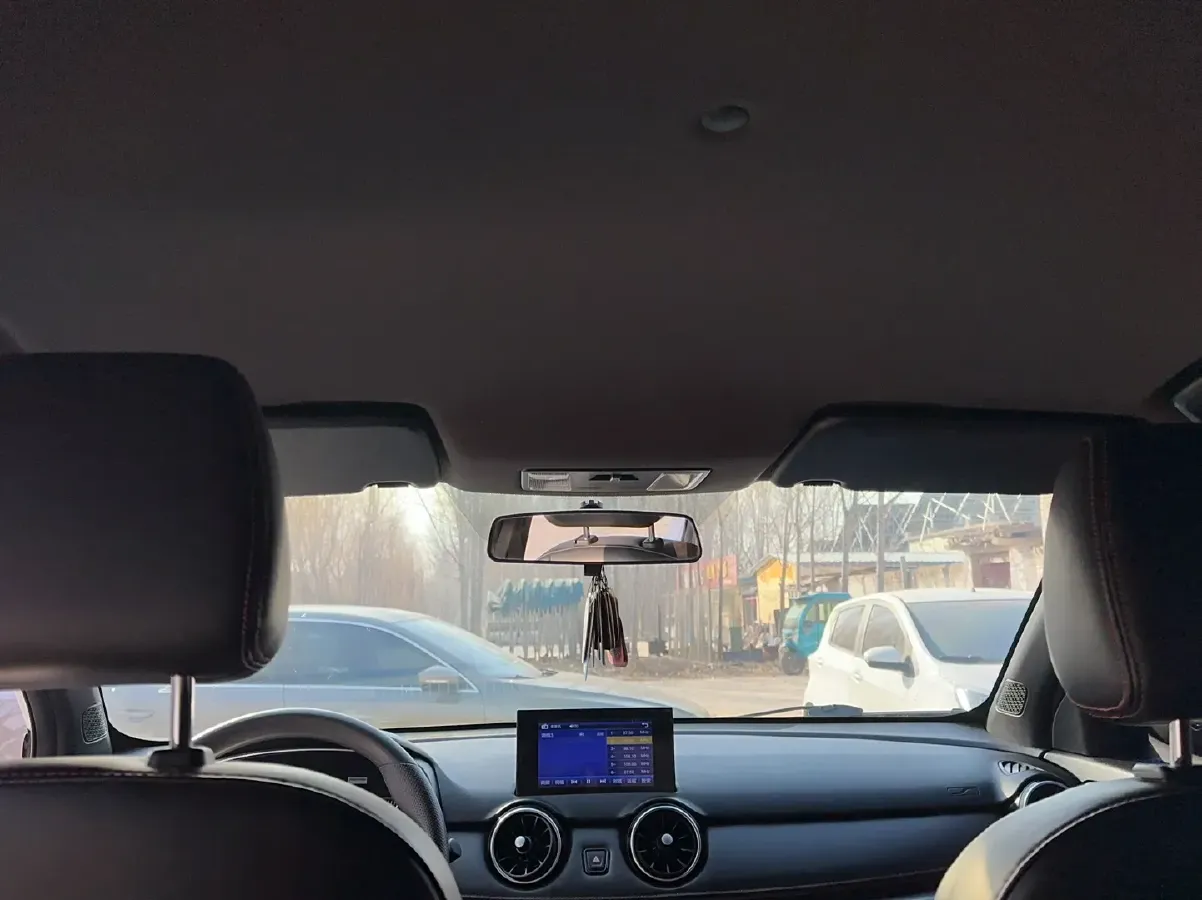 2022 DongFeng Fengon Fengon 500 1.5L 116HP L4 5MT,autocango,china used car exporter,china ev exporter,chinese used car exporter,chinese used ev exporter