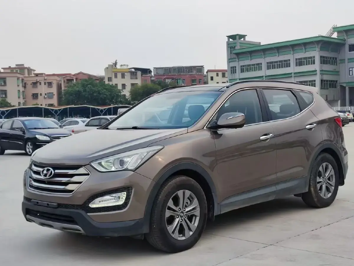 2015 Hyundai Santafe 2.0T 245HP L4 6AT