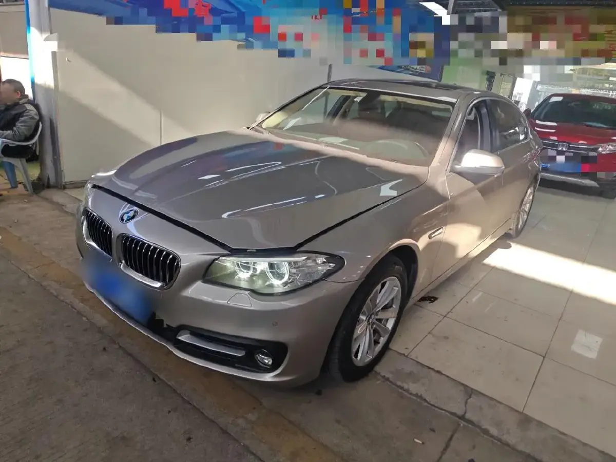 2017 BMW 5 Series 2.0T 184HP L4 8AT