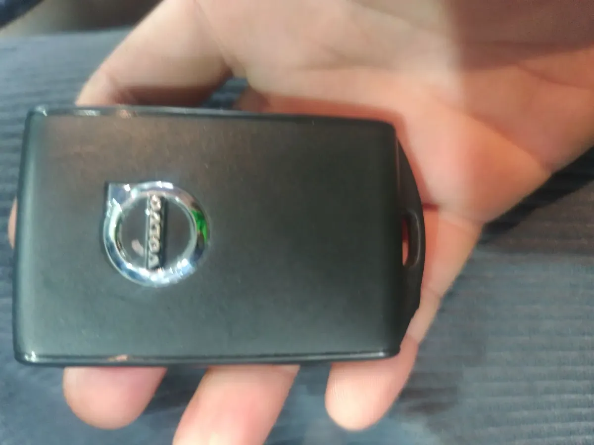 2022 Volvo S60 PHEV 2.0T 303HP L4 8AT PHEV 11.6KWH,autocango,china used car exporter,china ev exporter,chinese used car exporter,chinese used ev exporter