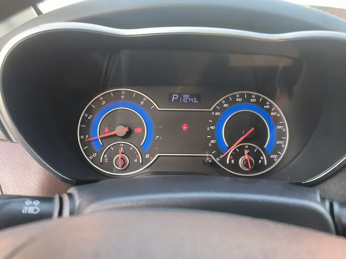 2017 HaiMa Family MPV 1.5T 156HP L4 6AT,autocango,china used car exporter,china ev exporter,chinese used car exporter,chinese used ev exporter