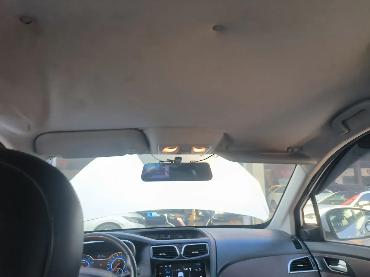 2017 HaiMa Family MPV 1.5T 156HP L4 6AT,autocango,china used car exporter,china ev exporter,chinese used car exporter,chinese used ev exporter