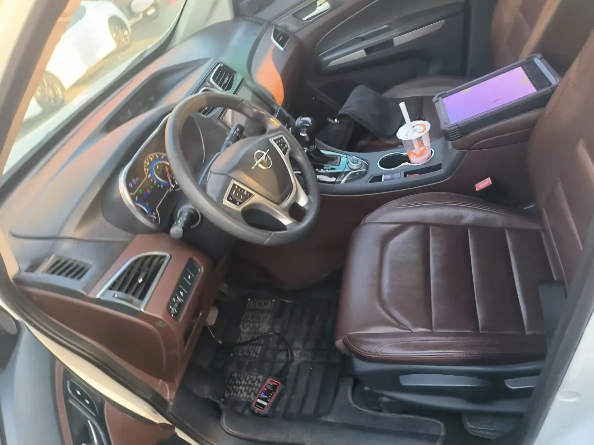 2017 HaiMa Family MPV 1.5T 156HP L4 6AT,autocango,china used car exporter,china ev exporter,chinese used car exporter,chinese used ev exporter