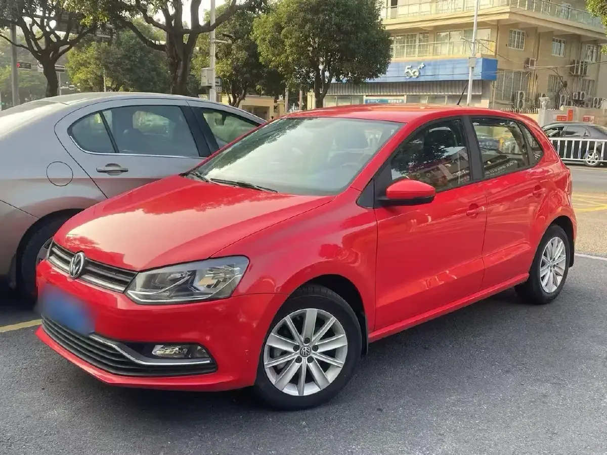 2014 Volkswagen Polo 1.6L 110HP L4 6AT