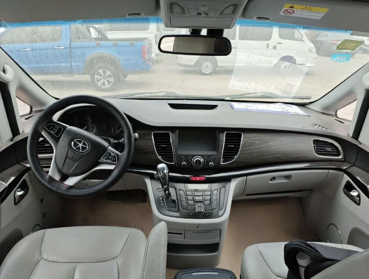 2013 JAC Refine M5 2.0T 177HP L4 5AT,autocango,china used car exporter,china ev exporter,chinese used car exporter,chinese used ev exporter