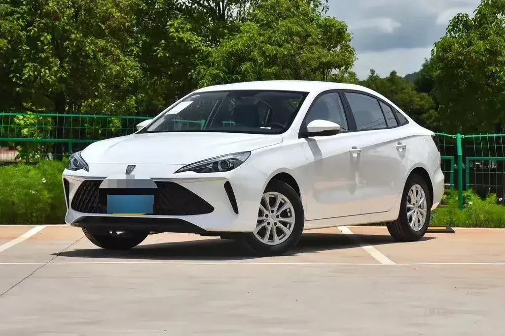 2023 Roewe i5 1.5L 129HP L4 5MT