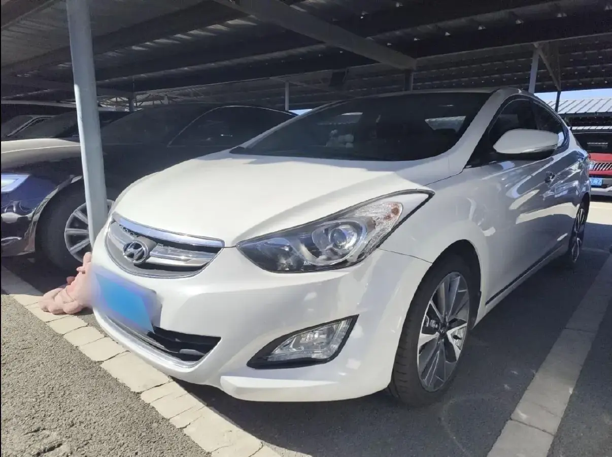 2015 Hyundai Elantra 1.6L 128HP L4 6AT