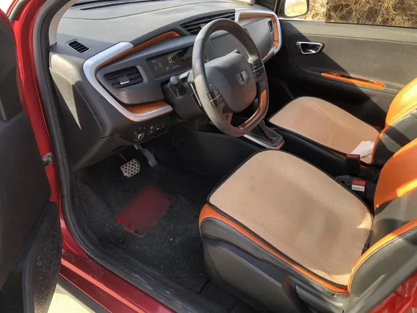 2017 Geely Vision X1 1.3L 88HP L4 4AT,autocango,china used car exporter,china ev exporter,chinese used car exporter,chinese used ev exporter