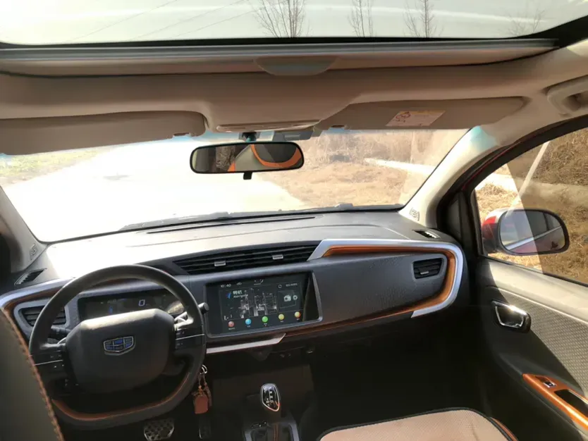 2017 Geely Vision X1 1.3L 88HP L4 4AT,autocango,china used car exporter,china ev exporter,chinese used car exporter,chinese used ev exporter