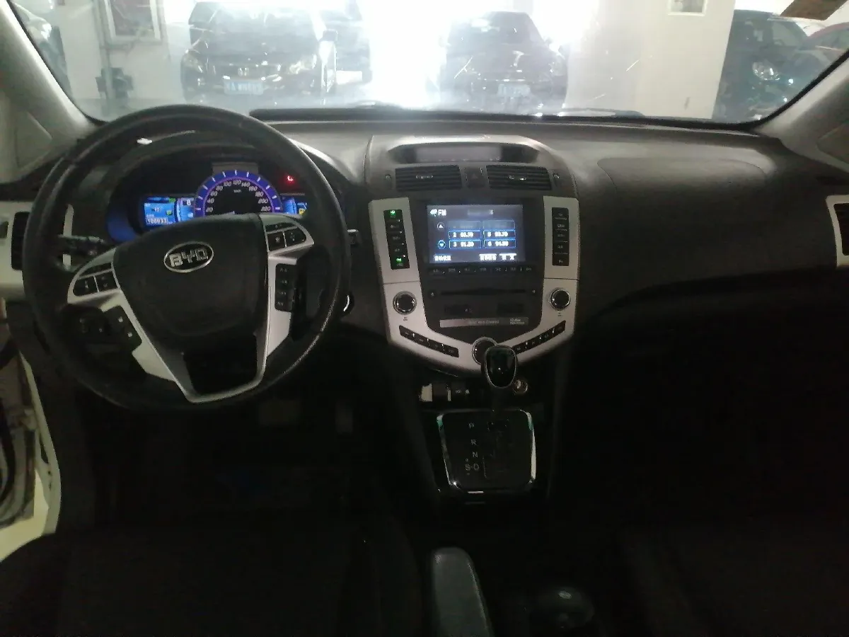 2014 BYD S6 2.4L 167HP L4 6DCT,autocango,china used car exporter,china ev exporter,chinese used car exporter,chinese used ev exporter