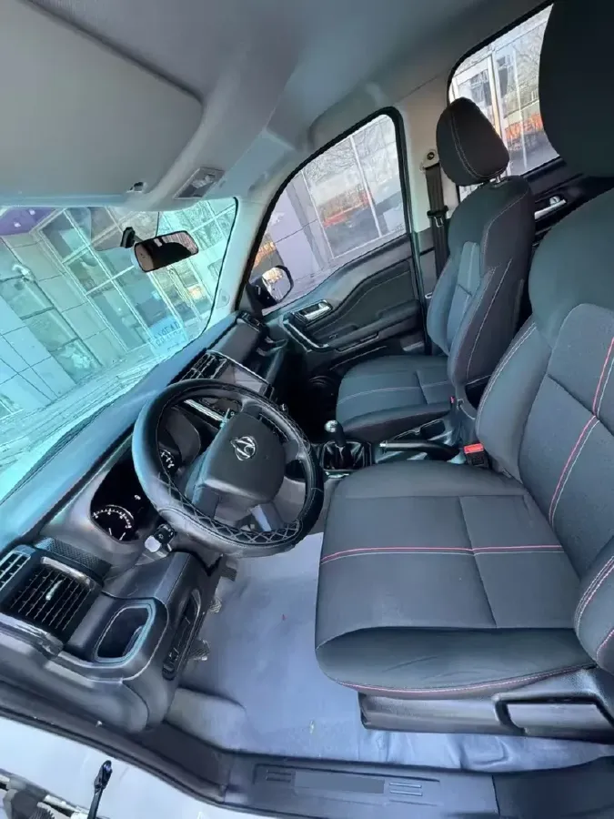 2020 ChangAn Oshan X70A 1.5L 107HP L4 5MT,autocango,china used car exporter,china ev exporter,chinese used car exporter,chinese used ev exporter