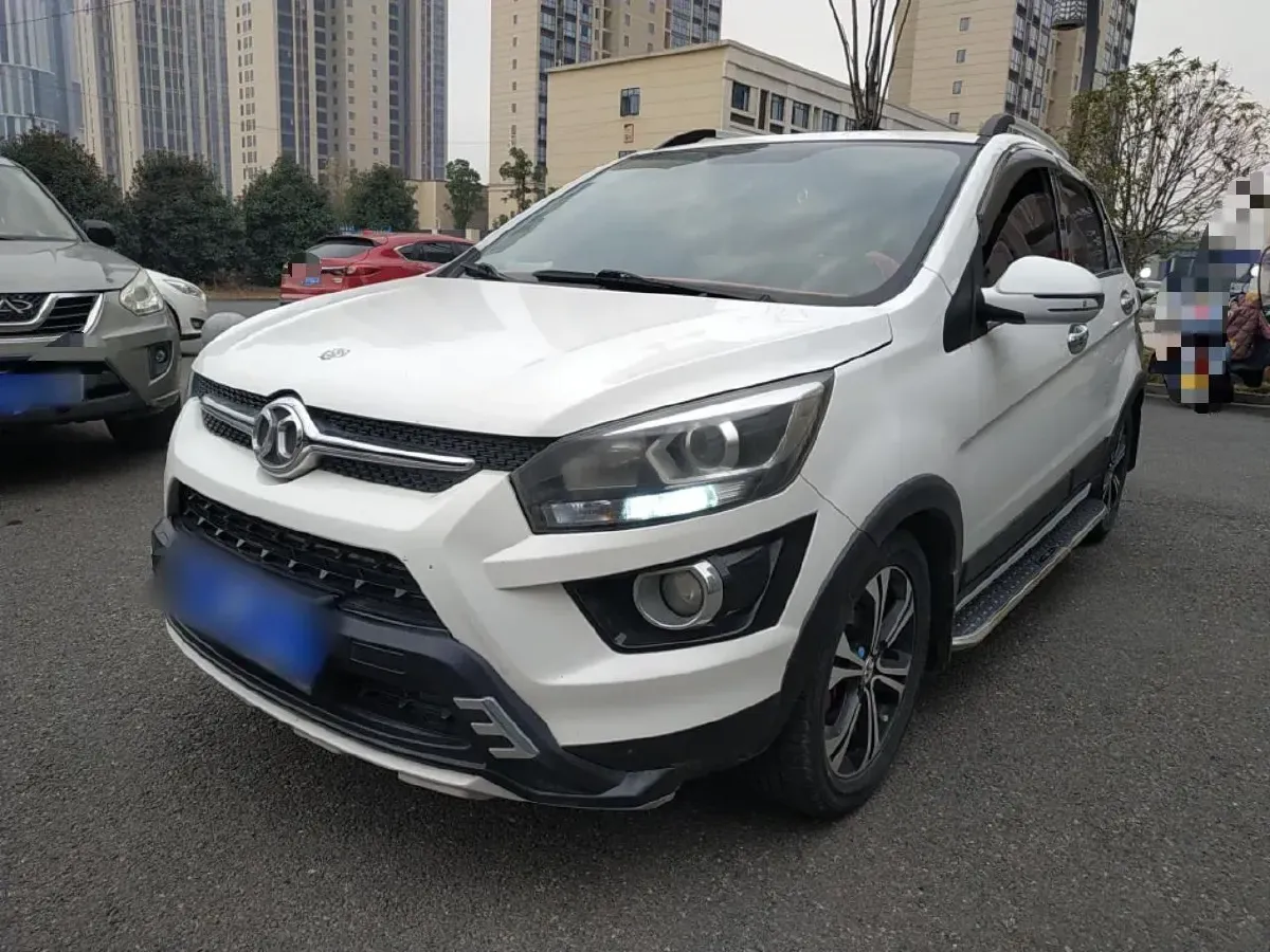 2015 BeiJing Auto Senova X25 1.5L 116HP L4 5MT,autocango,china used car exporter,china ev exporter,chinese used car exporter,chinese used ev exporter