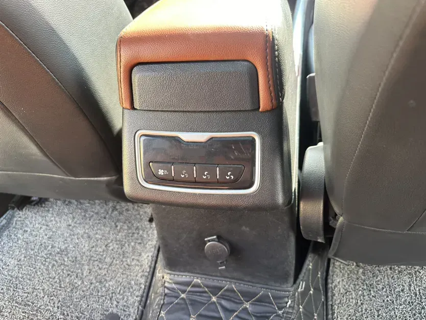 2016 BAIC Hyosow S3 1.5L 113HP L4 5MT,autocango,china used car exporter,china ev exporter,chinese used car exporter,chinese used ev exporter