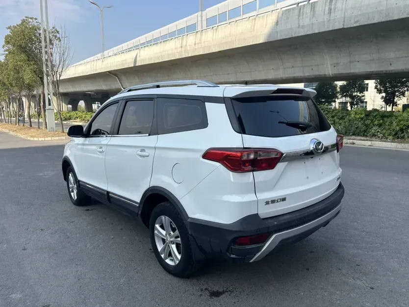 2016 BAIC Hyosow S3 1.5L 113HP L4 5MT,autocango,china used car exporter,china ev exporter,chinese used car exporter,chinese used ev exporter