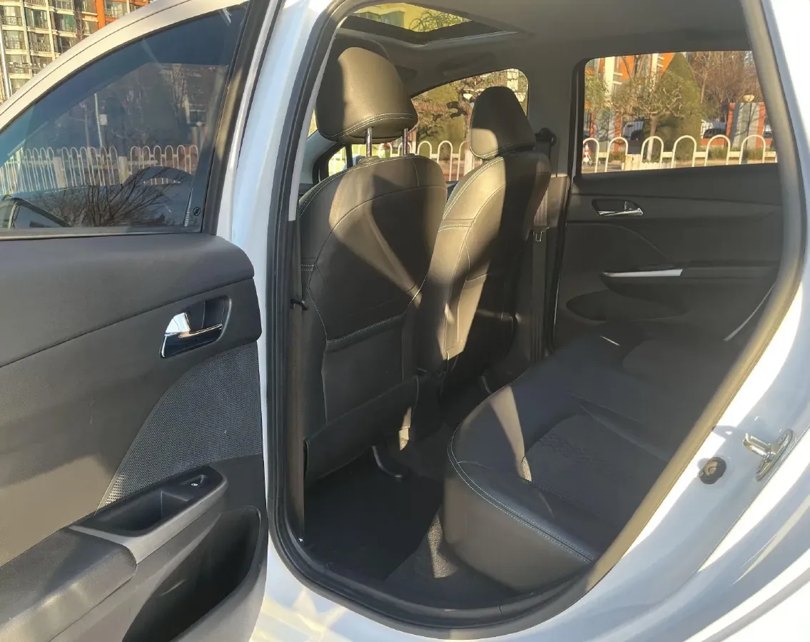 2016 Chevrolet Lova RV 1.5L 113HP L4 4AT,autocango,china used car exporter,china ev exporter,chinese used car exporter,chinese used ev exporter