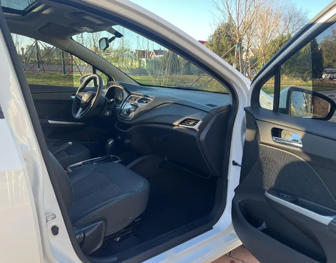 2016 Chevrolet Lova RV 1.5L 113HP L4 4AT,autocango,china used car exporter,china ev exporter,chinese used car exporter,chinese used ev exporter