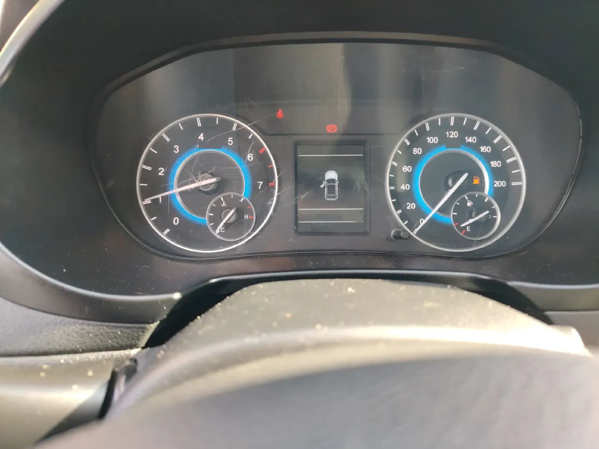 2018 DongFeng Fengon Fengon S560 1.8L 139HP L4 5MT,autocango,china used car exporter,china ev exporter,chinese used car exporter,chinese used ev exporter