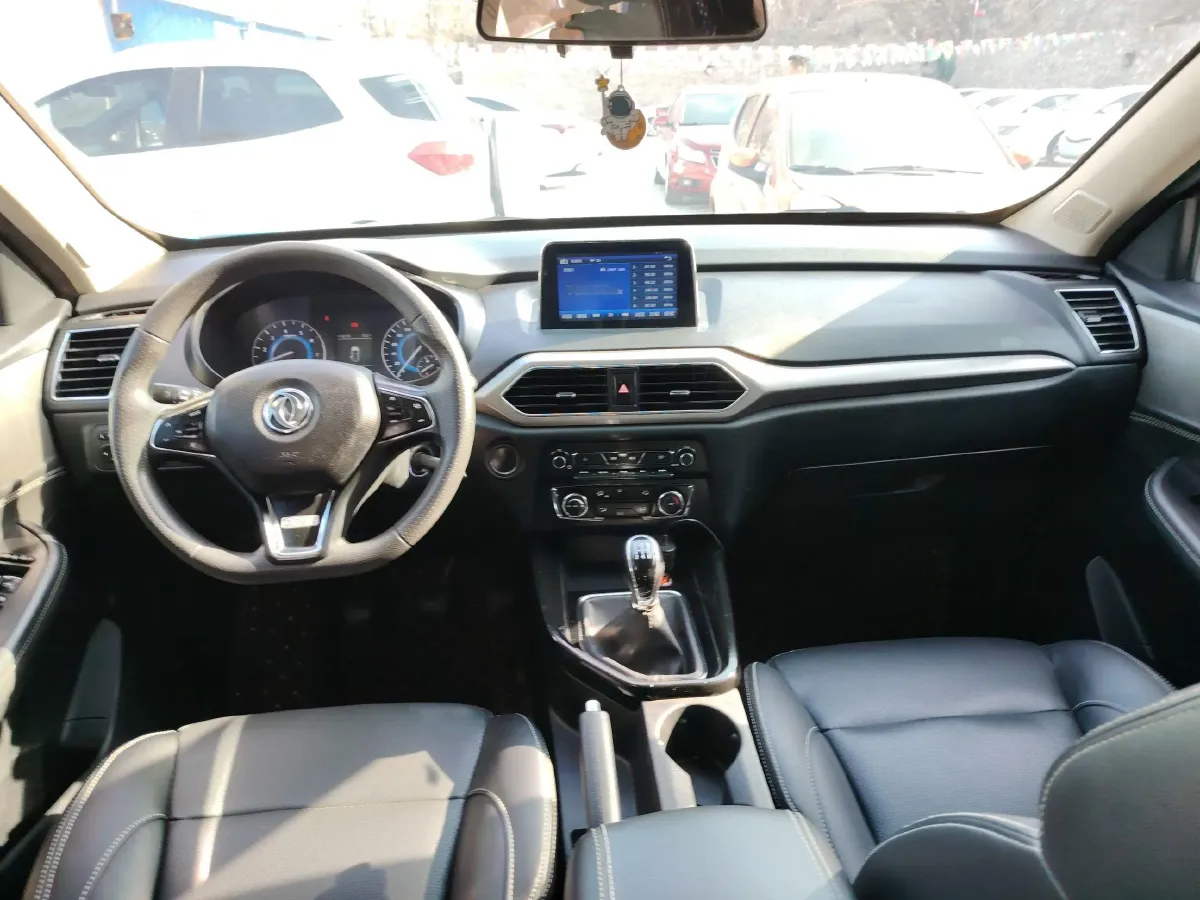 2018 DongFeng Fengon Fengon S560 1.8L 139HP L4 5MT,autocango,china used car exporter,china ev exporter,chinese used car exporter,chinese used ev exporter