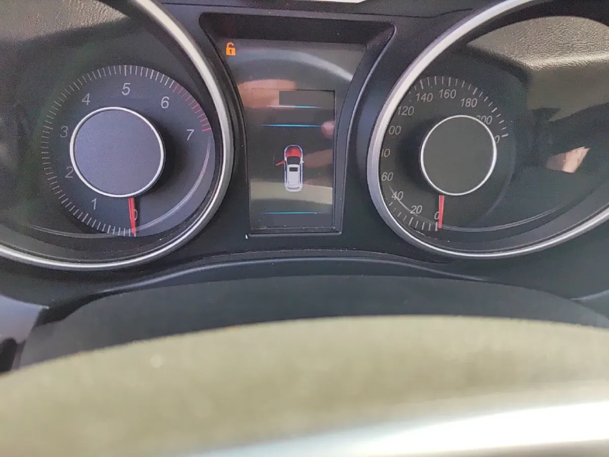 2017 Leopaard CS10 2.0T 177HP L4 6DCT,autocango,china used car exporter,china ev exporter,chinese used car exporter,chinese used ev exporter