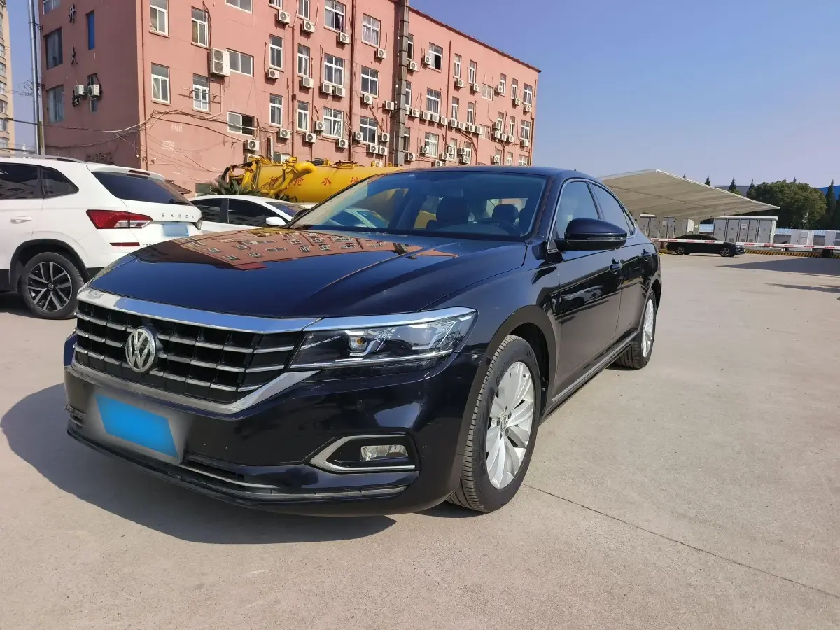 2019 Volkswagen Passat 2.0T 186HP L4 7DCT