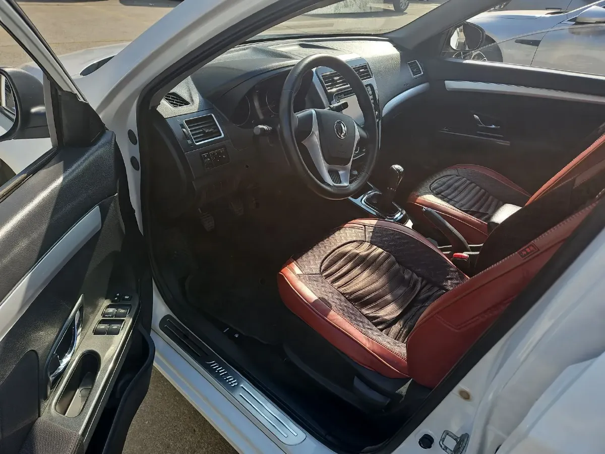 2016 DongFeng Forthing Joyear S50 1.5L 120HP L4 5MT,autocango,china used car exporter,china ev exporter,chinese used car exporter,chinese used ev exporter