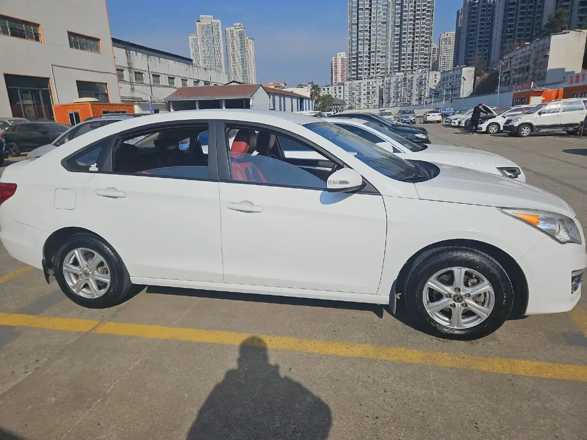 2016 DongFeng Forthing Joyear S50 1.5L 120HP L4 5MT,autocango,china used car exporter,china ev exporter,chinese used car exporter,chinese used ev exporter