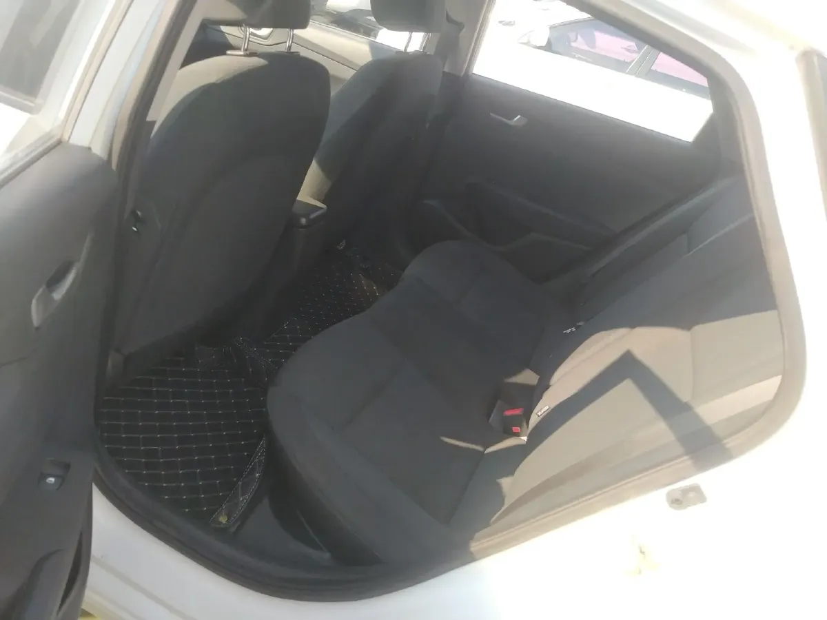 2017 Hyundai Verna RV 1.4L 100HP L4 6AT,autocango,china used car exporter,china ev exporter,chinese used car exporter,chinese used ev exporter