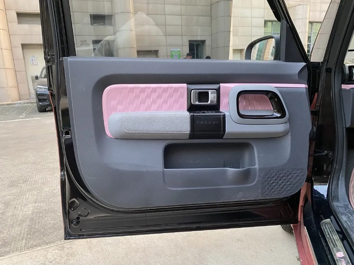 2020 BaoJun E300 BEV 31.9KWH,autocango,china used car exporter,china ev exporter,chinese used car exporter,chinese used ev exporter