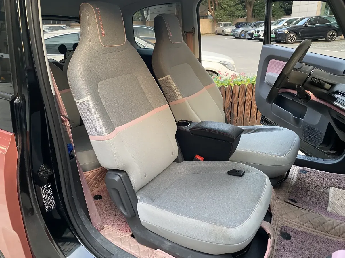 2020 BaoJun E300 BEV 31.9KWH,autocango,china used car exporter,china ev exporter,chinese used car exporter,chinese used ev exporter