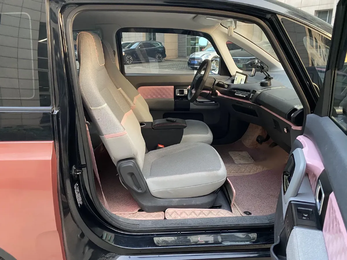 2020 BaoJun E300 BEV 31.9KWH,autocango,china used car exporter,china ev exporter,chinese used car exporter,chinese used ev exporter