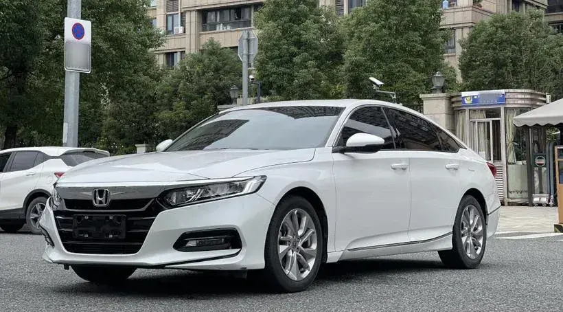 2018 Honda Accord 1.5T 194HP L4 CVT