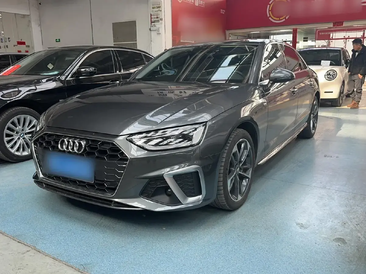 2020 Audi A4L 2.0T 190HP L4 7DCT