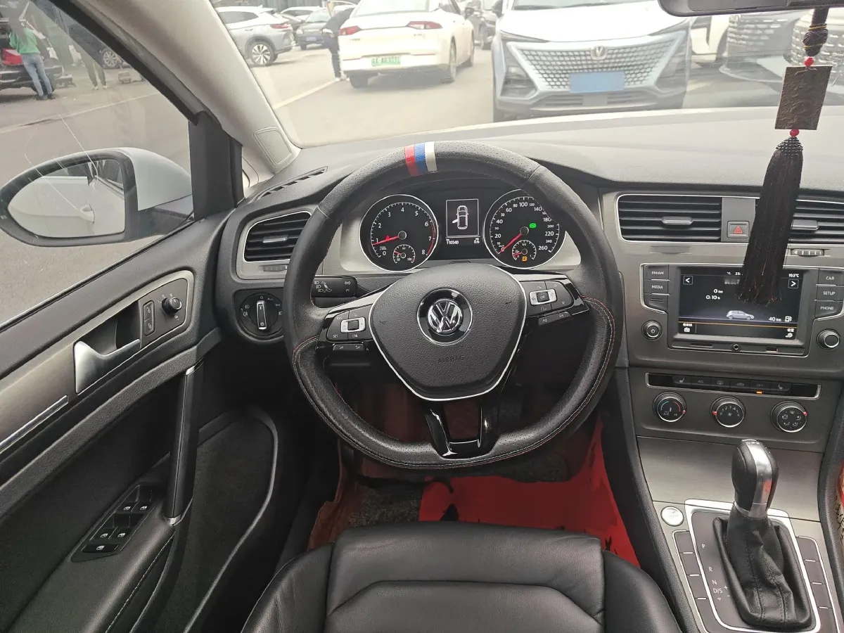 2016 Volkswagen Golf 1.4T 131HP L4 7DCT,autocango,china used car exporter,china ev exporter,chinese used car exporter,chinese used ev exporter