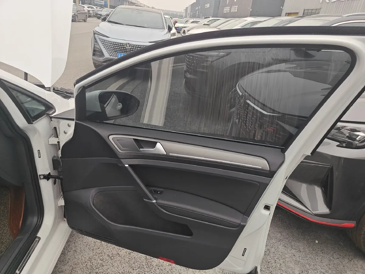 2016 Volkswagen Golf 1.4T 131HP L4 7DCT,autocango,china used car exporter,china ev exporter,chinese used car exporter,chinese used ev exporter