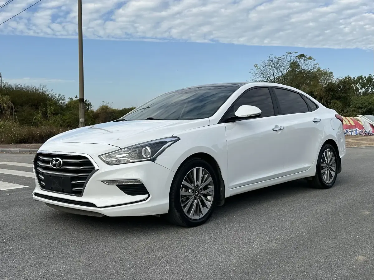 2017 Hyundai Mistra 1.8L 143HP L4 6AT